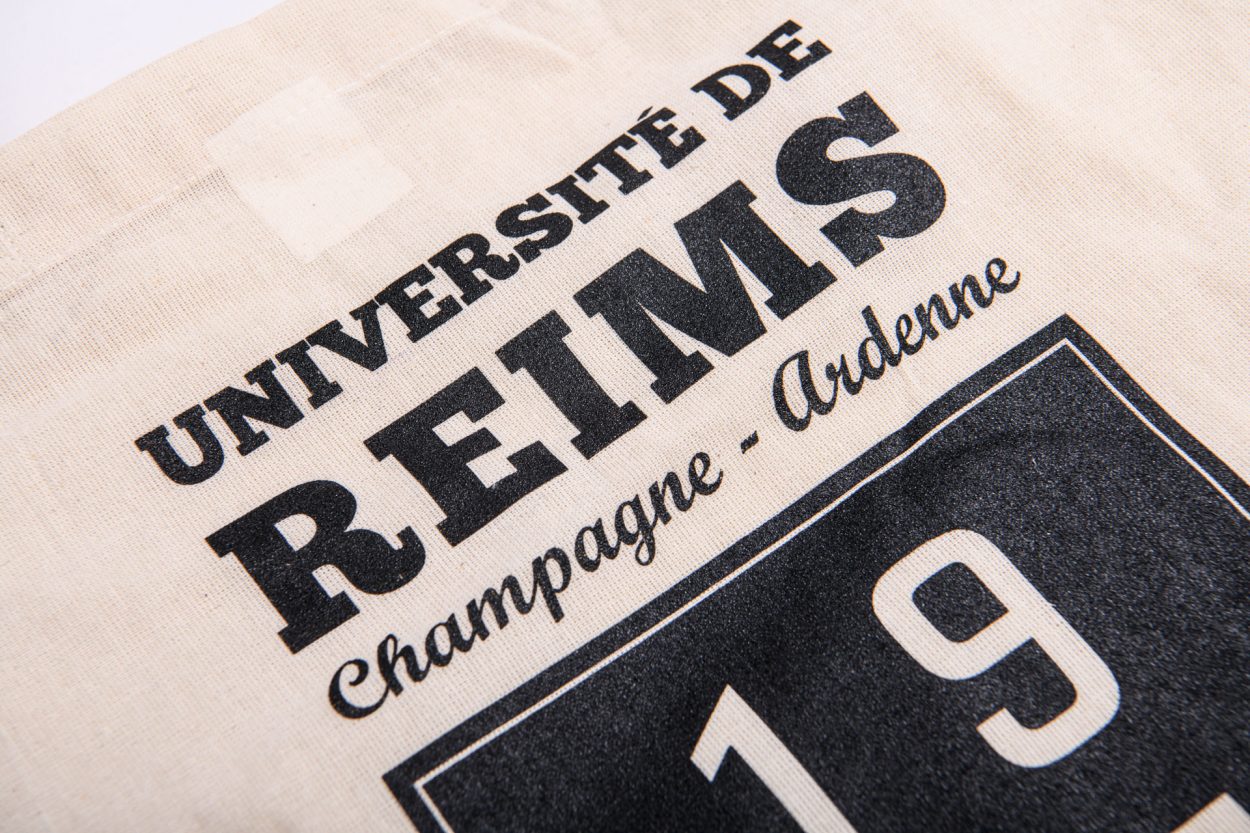 Porte carte en silicone – Boutique Université de Reims